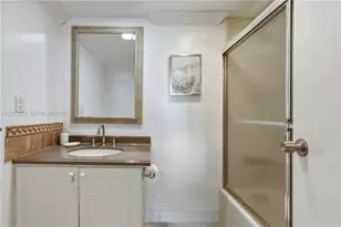 3901 S Ocean Dr, Hollywood, FL 33019 - Photo 16
