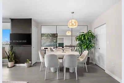 2899 Collins Ave #1624, Miami Beach, FL 33140 - Photo 6