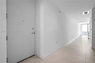 1400 Biscayne Blvd, Miami, FL 33132 - Photo 2