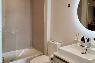 13800 Highland Dr, North Miami Beach, FL 33181 - Photo 12