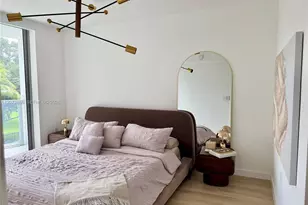13800 Highland Dr, North Miami Beach, FL 33181 - Photo 4