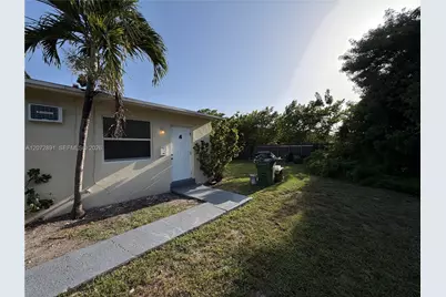 305 NW 1st Ave #4, Hallandale Beach, FL 33009 - Photo 20