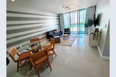 31 SE 5th St #909, Miami, FL 33131 - Photo 8