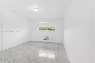 2700 NE 135th St, North Miami Beach, FL 33181 - Photo 8