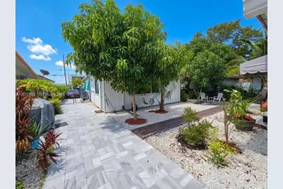 3085 & 3083 SW 17th St, Miami, FL 33145 - Photo 18