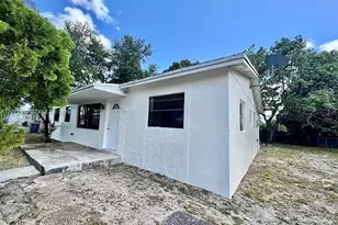 2460 NW 179th St, Miami Gardens, FL 33056 - Photo 1