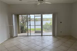 321 SW 120th Ave, Pembroke Pines, FL 33025 - Photo 2