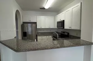 321 SW 120th Ave, Pembroke Pines, FL 33025 - Photo 4
