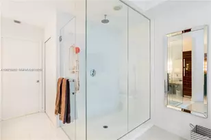 2020 N Bayshore Dr, Miami, FL 33137 - Photo 14