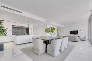 300 Biscayne Blvd Way, Miami, FL 33131 - Photo 8