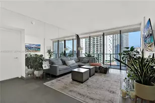 68 SE 6th St, Miami, FL 33131 - Photo 6