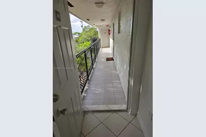 3090 Bird Av #303, Coconut Grove, FL 33133 - Photo 10