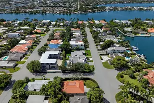 8901 Hawthorne Ave, Surfside, FL 33154 - Photo 4