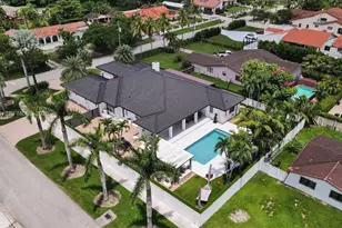 11390 SW 30th St, Miami, FL 33165 - Photo 2