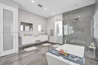 11390 SW 30th St, Miami, FL 33165 - Photo 22