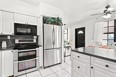 20001 Ranch Rd, Cutler Bay, FL 33189 - Photo 14