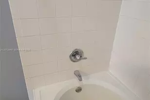 17962 Villa Creek Dr, Tampa, FL 33647 - Photo 10
