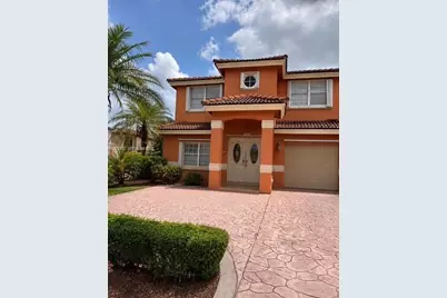 19727  NW 84  Th Pl, Hialeah, FL 33015 - Photo 8
