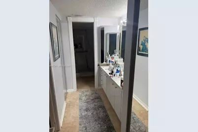 [Address not provided], Hallandale Beach, FL 33009 - Photo 10