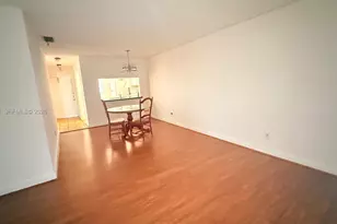 10452 NW 10th St, Pembroke Pines, FL 33026 - Photo 8