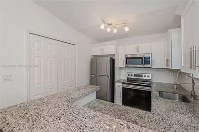 3390 NE 10th St #201, Homestead, FL 33033 - Photo 6