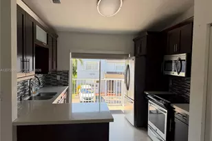 7040 NW 173rd Dr, Hialeah, FL 33015 - Photo 2