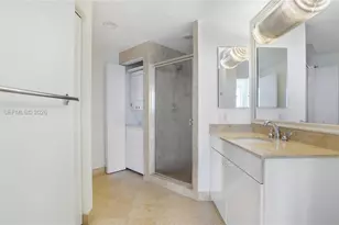 4775 Collins Ave, Miami Beach, FL 33140 - Photo 32