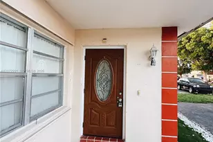 7653 NW 74th Ave, Tamarac, FL 33321 - Photo 4