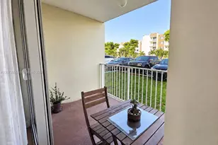 6980 NW 186th St, Hialeah, FL 33015 - Photo 24