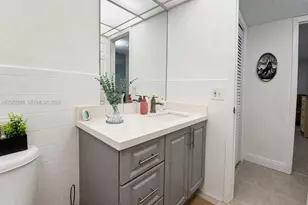 6980 NW 186th St, Hialeah, FL 33015 - Photo 22