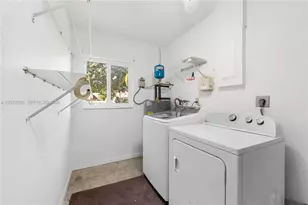 10370 NW 20th Ct, Sunrise, FL 33322 - Photo 24