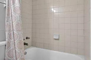199 SW 12th Ave, Miami, FL 33130 - Photo 30