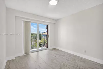 199 SW 12th Ave #415B, Miami, FL 33130 - Photo 6