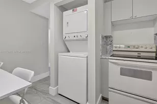 199 SW 12th Ave, Miami, FL 33130 - Photo 6