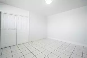 1940 Bay Dr, Miami Beach, FL 33141 - Photo 8