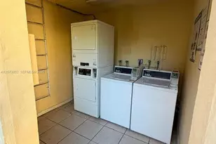 8600 SW 109th Ave, Miami, FL 33173 - Photo 18