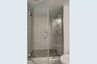 231 Lakeview Drive #103, Weston, FL 33326 - Photo 8