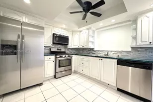 11641 NW 42nd St, Sunrise, FL 33323 - Photo 4