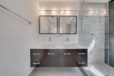 720 Falling Water Rd #720, Weston, FL 33326 - Photo 6