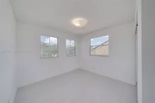720 Falling Water Rd, Weston, FL 33326 - Photo 14