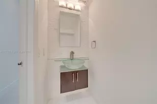 720 Falling Water Rd, Weston, FL 33326 - Photo 10