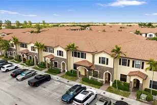 8881 W 35th Ln, Hialeah, FL 33018 - Photo 22