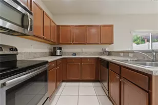 8881 W 35th Ln, Hialeah, FL 33018 - Photo 10