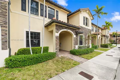 8881 W 35th Ln, Hialeah, FL 33018 - Photo 4