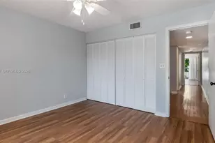 11112 N Harmony Lake Cir, Davie, FL 33324 - Photo 42