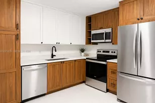 4555 Arthur St, Palm Beach Gardens, FL 33418 - Photo 2