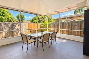 4555 Arthur St, Palm Beach Gardens, FL 33418 - Photo 8