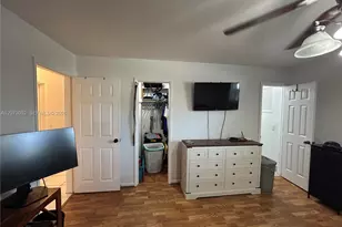 571 SW 29th Terrace, Fort Lauderdale, FL 33312 - Photo 12