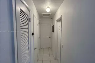 571 SW 29th Terrace, Fort Lauderdale, FL 33312 - Photo 14
