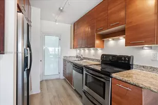 3250 NE 28th St, Fort Lauderdale, FL 33308 - Photo 2